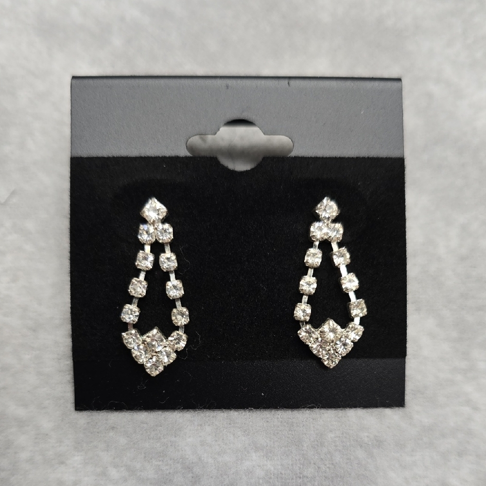 🔸️5/$25🔸️Vintage Rhinestone Dangle Earrings